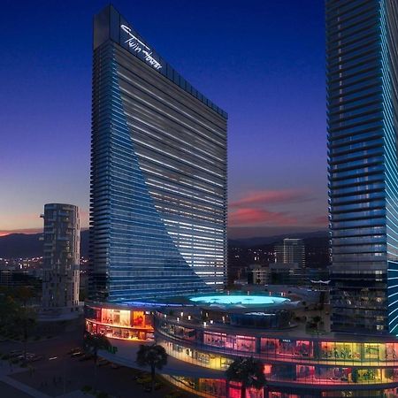 Panorama Aparthotel Orbi City Batumi Exteriör bild