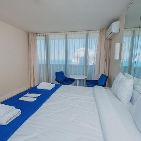 Panorama Aparthotel Orbi City Batumi Exteriör bild