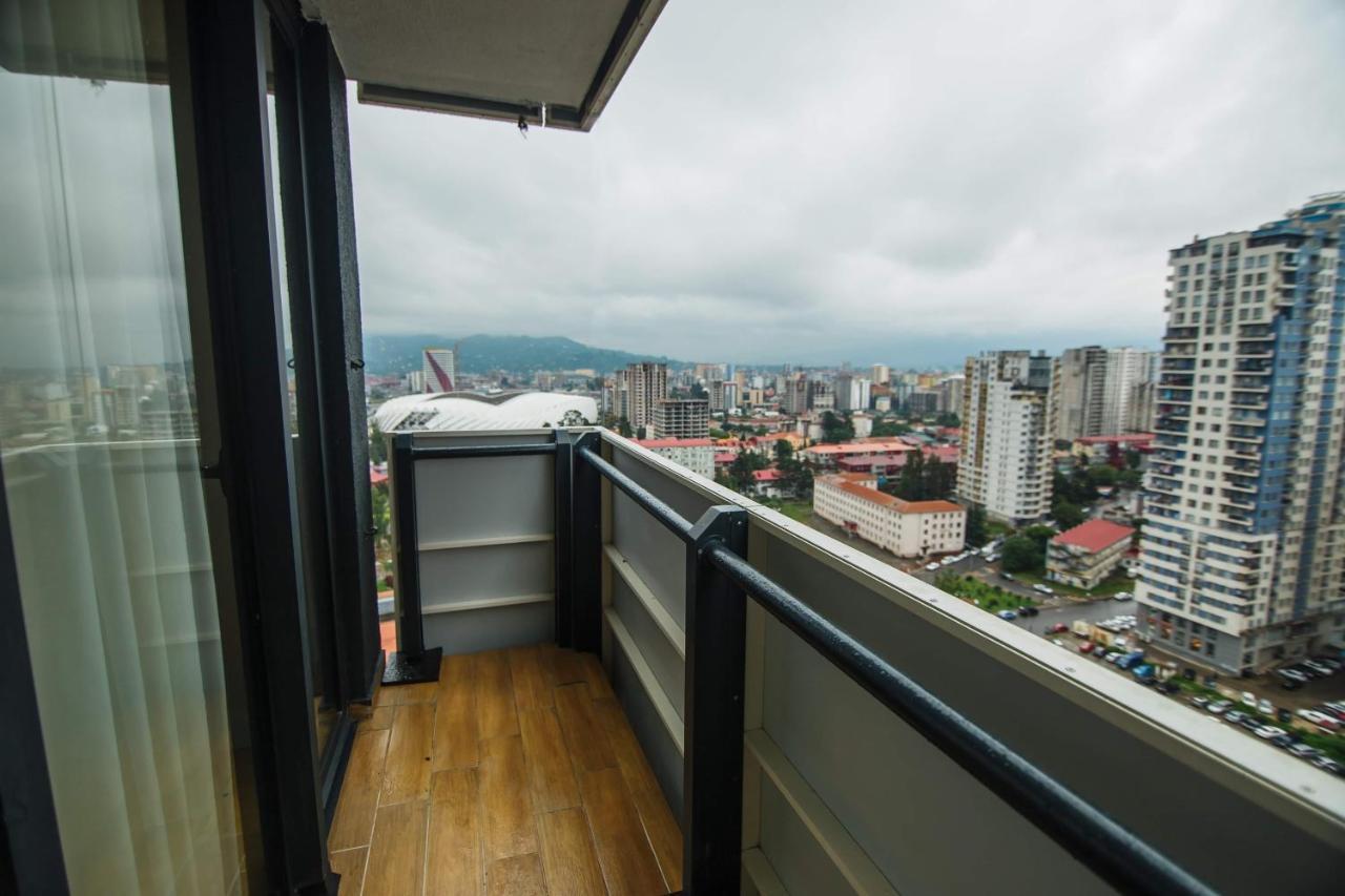 Panorama Aparthotel Orbi City Batumi Exteriör bild