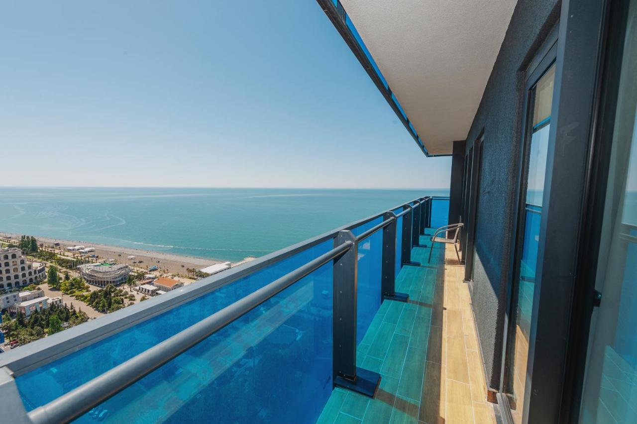 Panorama Aparthotel Orbi City Batumi Exteriör bild