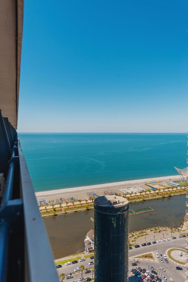 Panorama Aparthotel Orbi City Batumi Exteriör bild