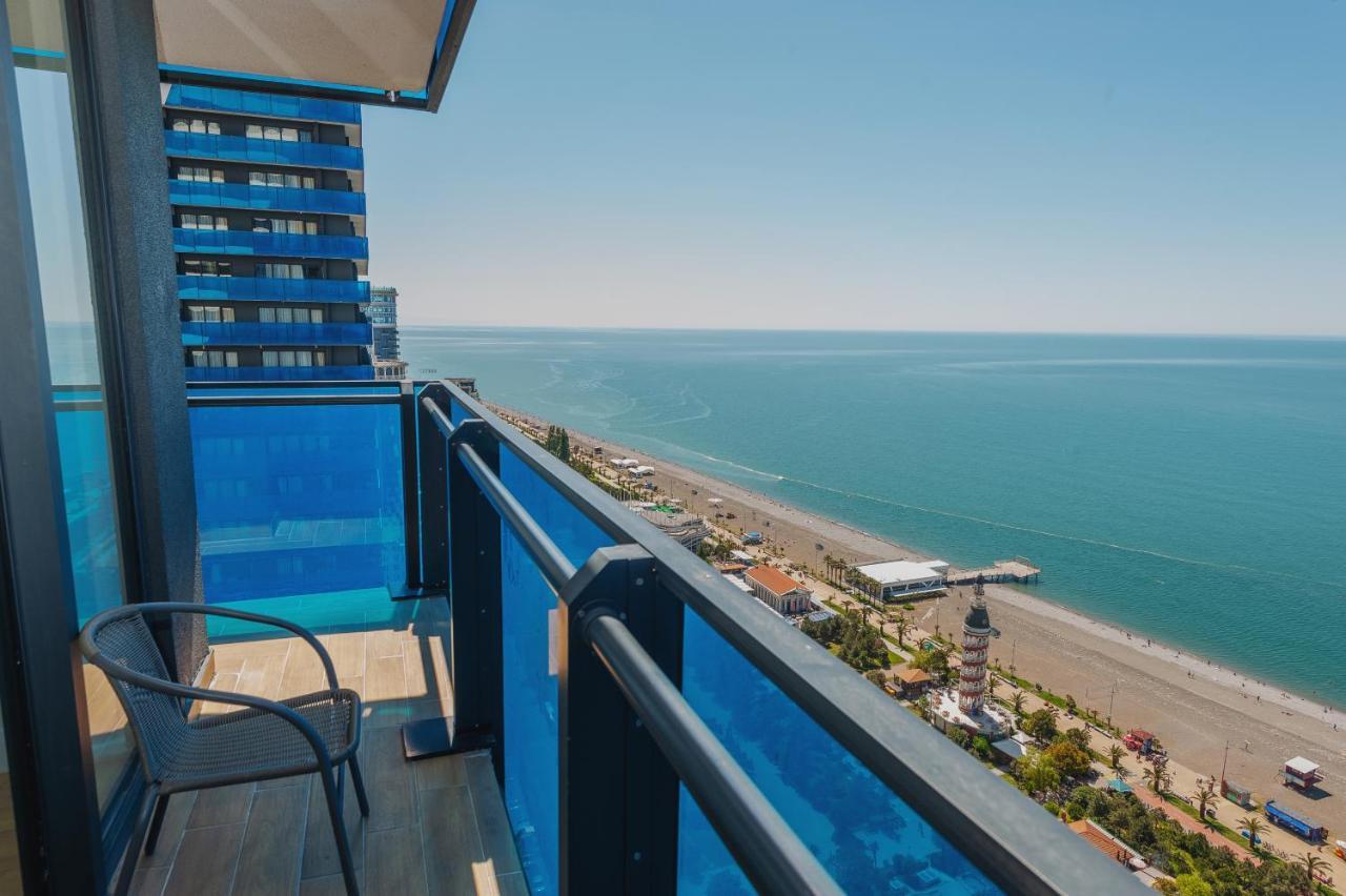 Panorama Aparthotel Orbi City Batumi Exteriör bild
